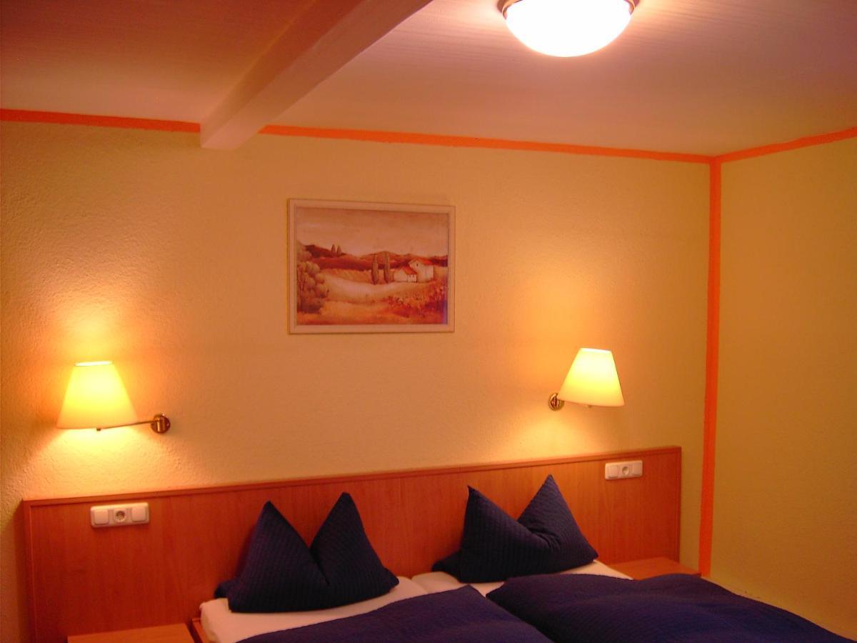 Hotel Hessisches Haus Rossdorf  Esterno foto