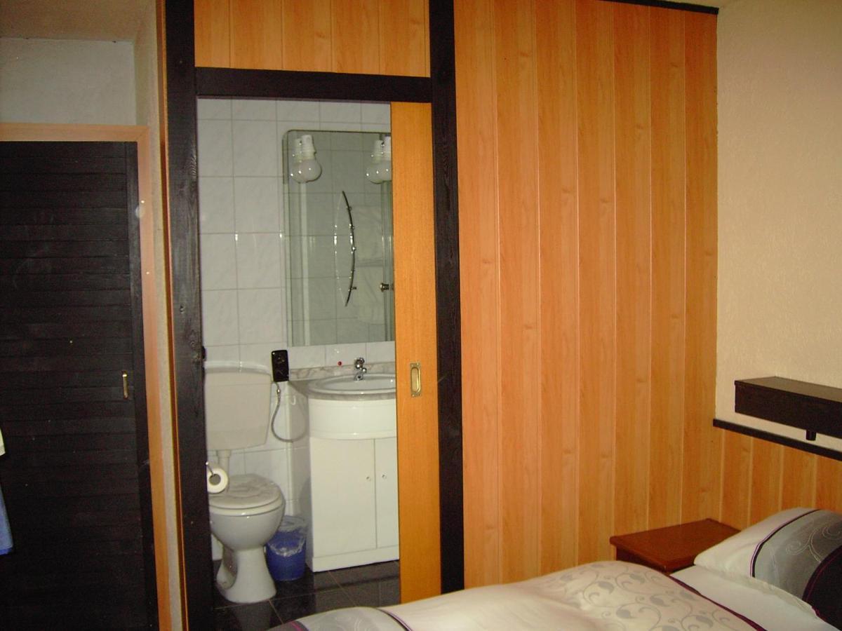 Hotel Hessisches Haus Rossdorf  Esterno foto