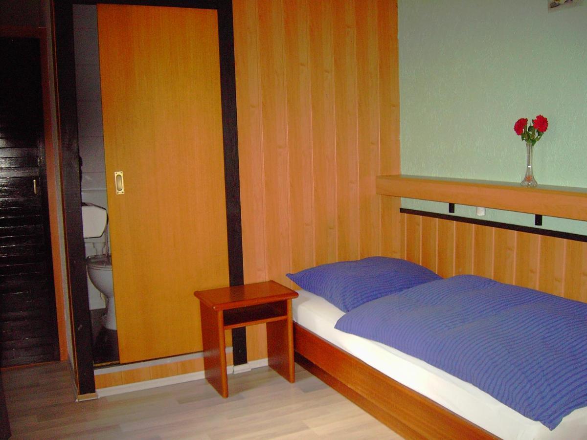 Hotel Hessisches Haus Rossdorf  Esterno foto