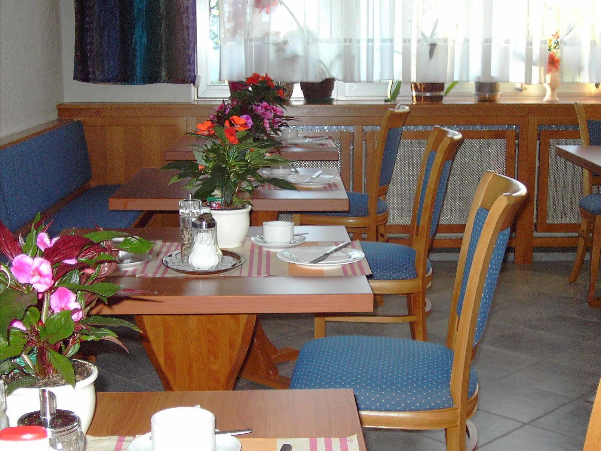 Hotel Hessisches Haus Rossdorf  Esterno foto